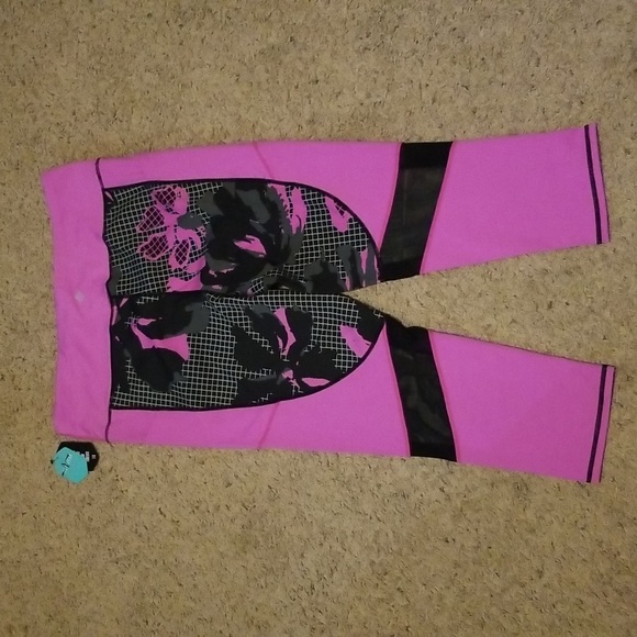 LuLaRoe Rise Fearless Exercize Capris - Picture 2 of 6